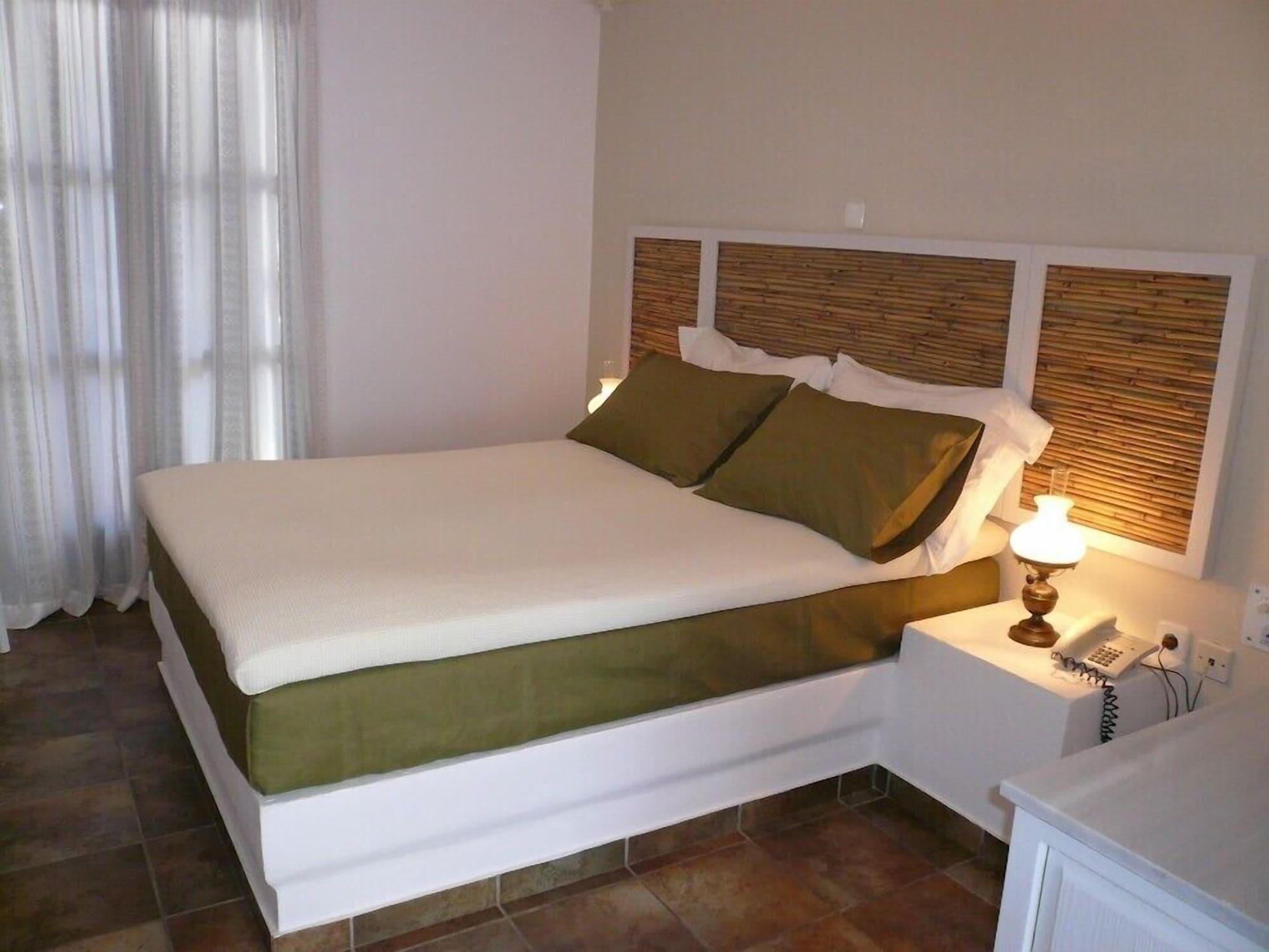 Vrahos Boutique Hotel Каравостаси Экстерьер фото