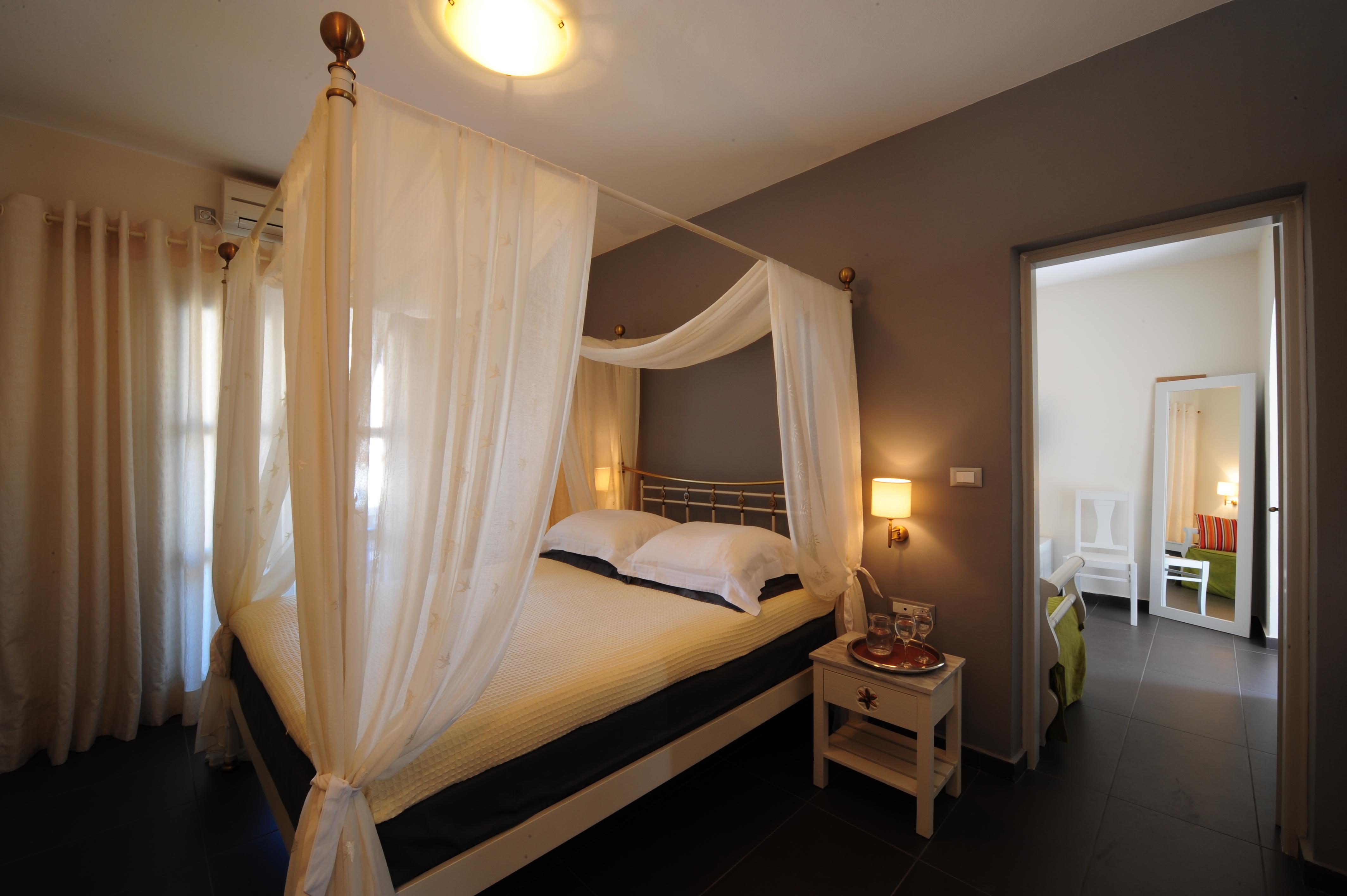 Vrahos Boutique Hotel Каравостаси Экстерьер фото